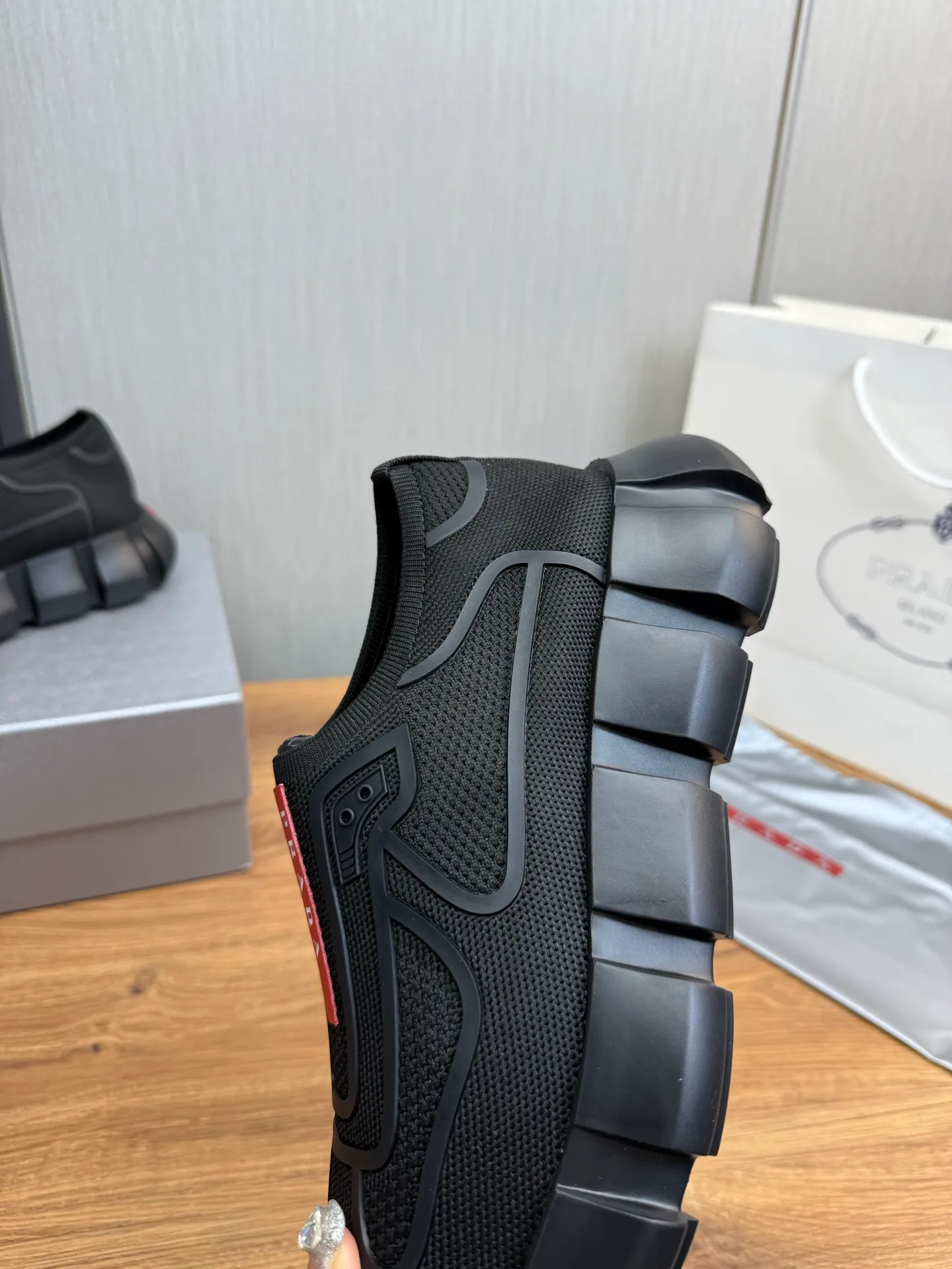 Men's shoes 💰580💰 [PRADA] Popular men's shoes shipped 👏Official website synchronized ⬆️Original fly-woven fabric + cowhide lining, 1⃣️:1⃣️reproduction, original sole, 38-45 (45. Customized, non-refundable)